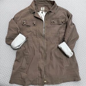 Good Hart 3/4 sleeve trenchcoat